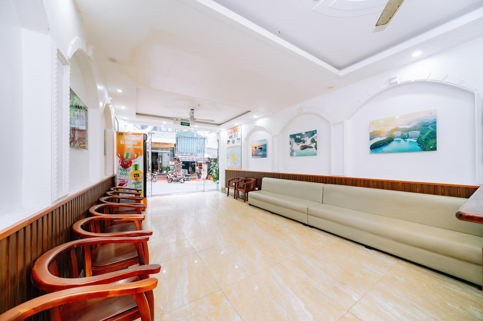 Cat Ba Friendly Hotel Chan Chau Buitenkant foto